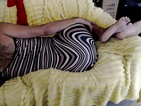 Trish_CurveCock Live XXX-chat