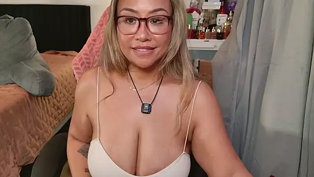 SpikedBella - Dildo pussy and cum