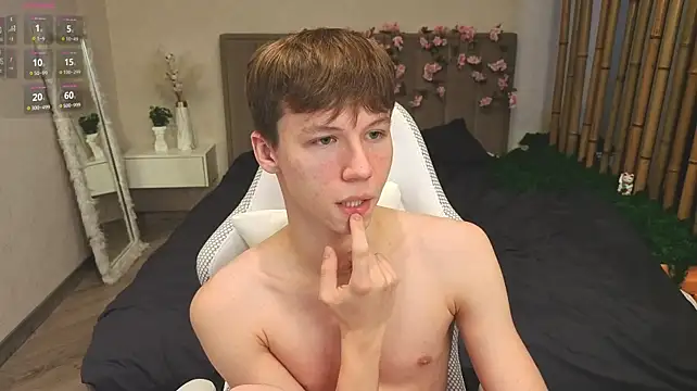 cuMte_boy XXX чат на живо