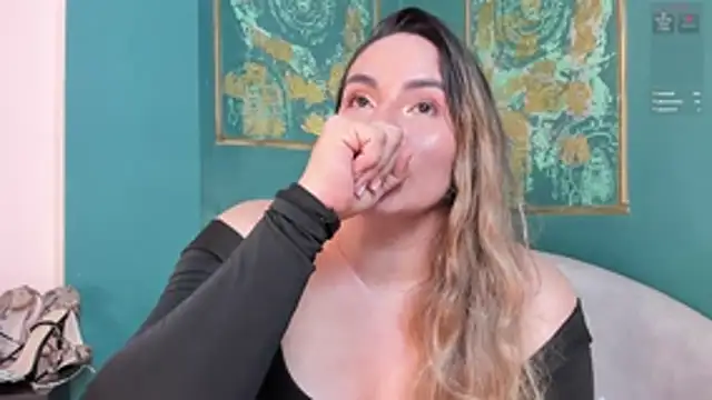 Sara_Gomez - sexy finger on my panty