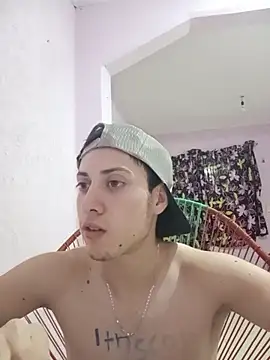 Carlitos7381 Webcamshow