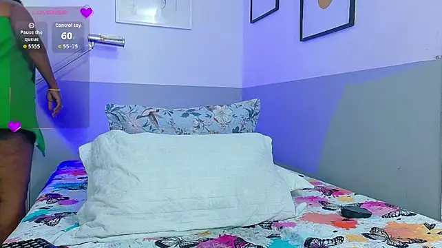 missfoster Adlı Modelin Canlı XXX Sohbeti