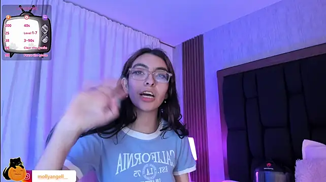 Molly_A Live XXX-Chat