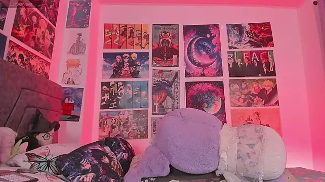 MissCurvyTop's Live XXX Chat