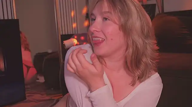 Saint_trisha - make my nipples hard under top