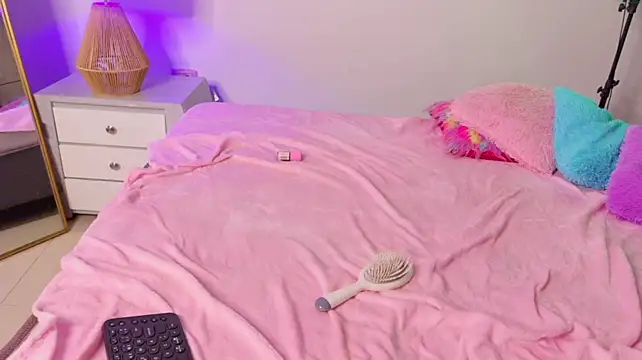 bell_popperr_'s Live XXX Chat