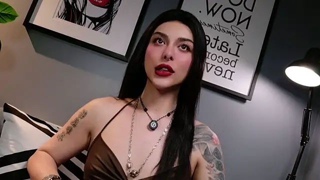 LetisiaRocks Adlı Modelin Canlı XXX Sohbeti
