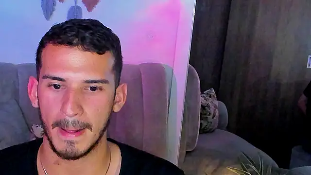 estivii Adlı Modelin Canlı XXX Sohbeti