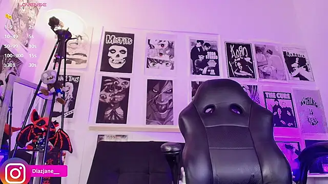 Janediazz - Play my boobs with big squirt nora