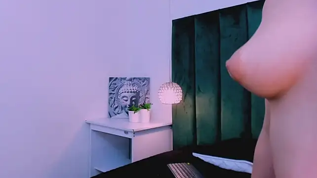 Онлайн чат XXX Raven_Luxx
