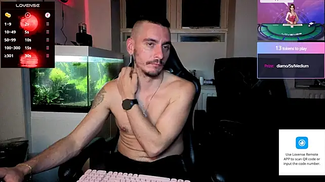 Chat XXX ao vivo de Rayzel_White