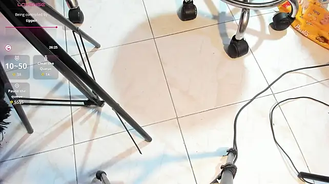 sarah__giada: απευθείας συνομιλία ΧΧΧ