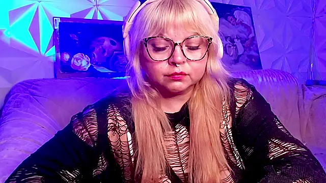 Satyn_dolln Live XXX chat