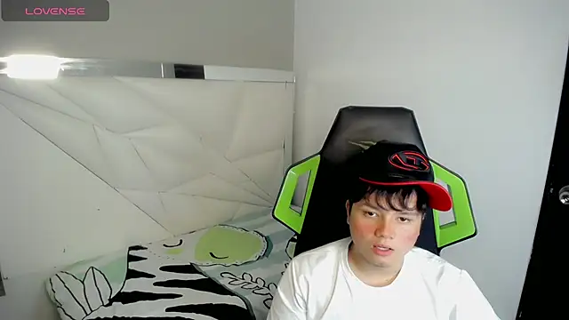 Chat +18 de Tommy_cotton ao vivo