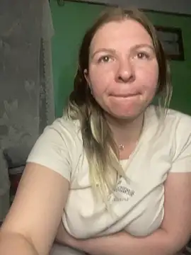 Aliceandmario Adlı Modelin Canlı XXX Sohbeti