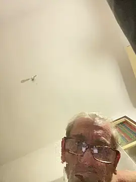 crisfootlicker Chat XXX live
