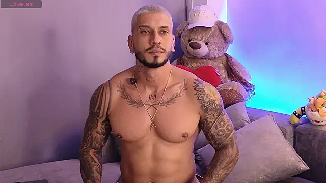 Seth_Vegaa Live XXX-Chat