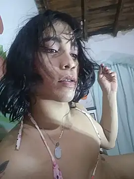 Keili_cuterr élő XXX-chatje