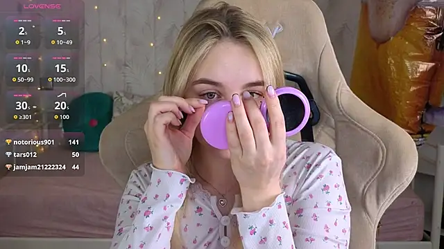 Онлайн чат XXX Shy_Polly