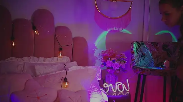 MiaMuse - 💓naked tease dance 💓