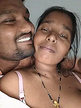 BabuCouple's Live XXX Chat