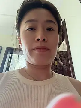 Saozi666 - 完成目标可选:M腿、后入视角、挤奶水、开双插票、全裸呼啦圈、指定骚话、舔屏