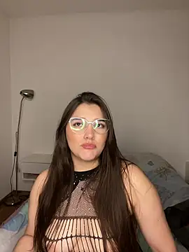 Angietubebe - Oral sex and a tit-job—5 minutes.