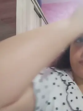 XXX chat uživo modela Beerrry