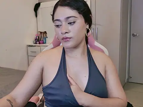 luna-kis Chat XXX in diretta