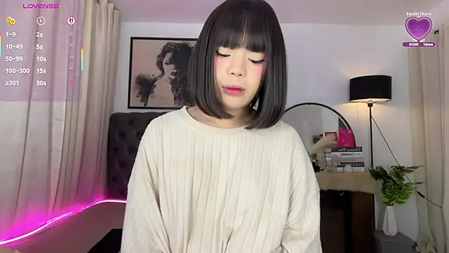 Pumi_akiko Chat XXX in diretta
