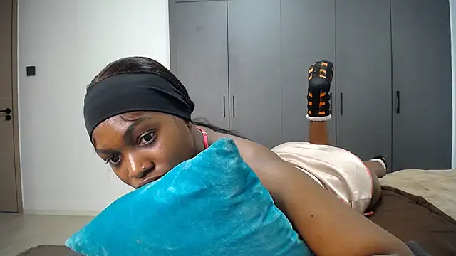 Pretty_Liya08 - PAY MY RENT DADDY