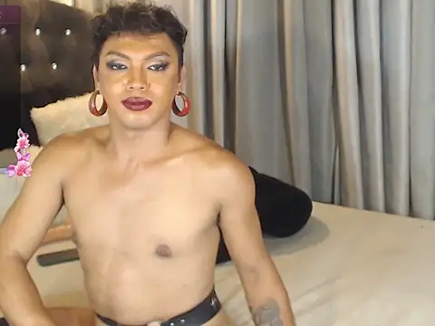 ButtWhoreBELLA 现场XXX聊天