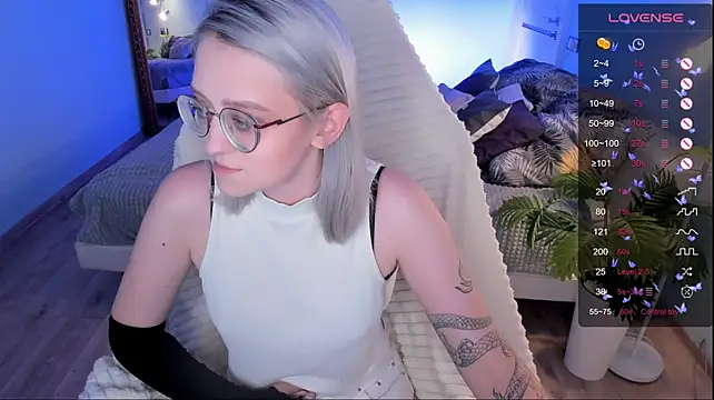 LunarGlow Live XXX Chat