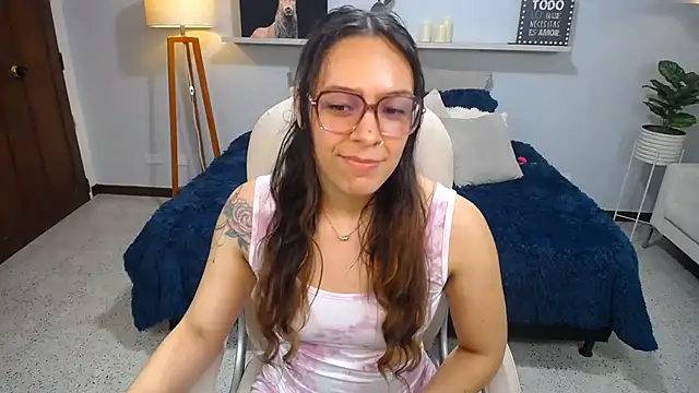 XXX chat uživo modela Bianca____
