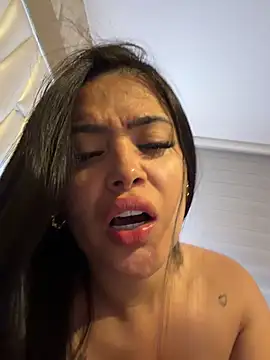 Chat XXX en directo de Sara_fun