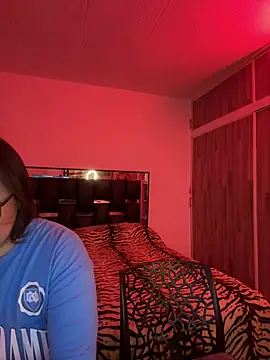Arya_xia লাইভ XXX চ্যাট