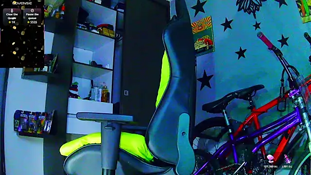 Chat +18 de justincs ao vivo