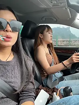 XXX chat uživo modela MS-520