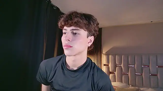 دردشة Michaell_Peters الجنسية المباشرة