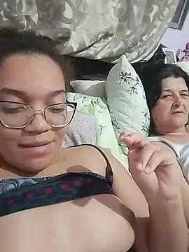 Chat +18 de Esquetadinhas ao vivo