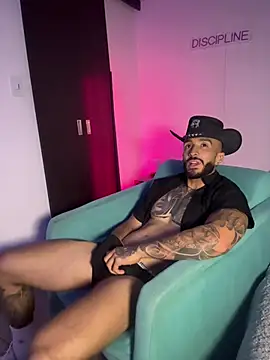 Simon_trujillo Chat XXX in diretta