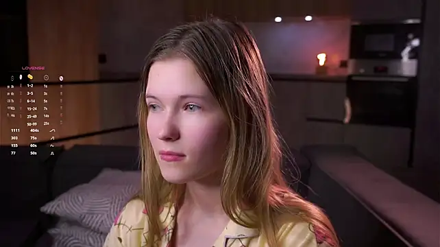 XXX chat uživo modela LynHillaire