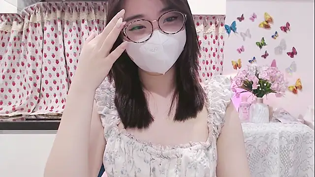 XXX chat uživo modela Rinasaki