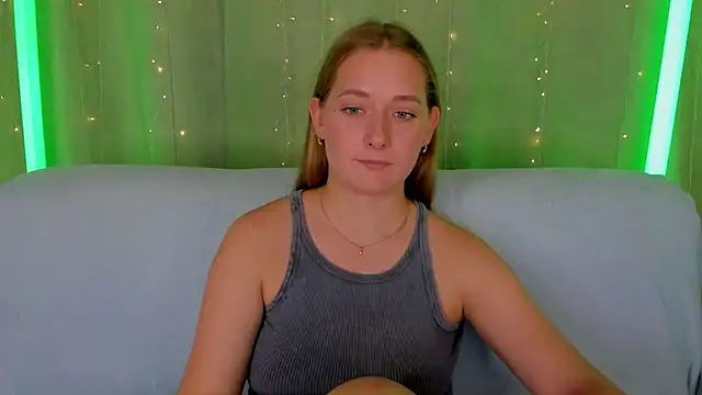 Онлайн чат XXX AlinaVice