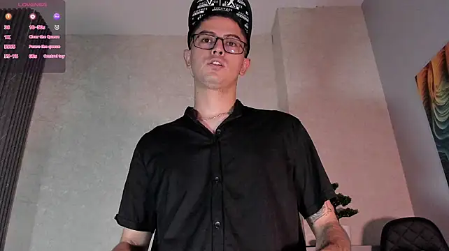 Chat XXX ao vivo de Ostin_Colt
