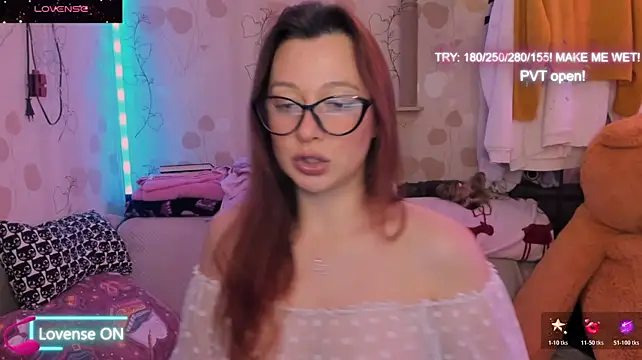 XXX chat uživo modela Magic_Lilly