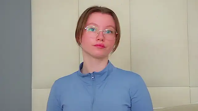 XXX chat uživo modela KeiraAsti