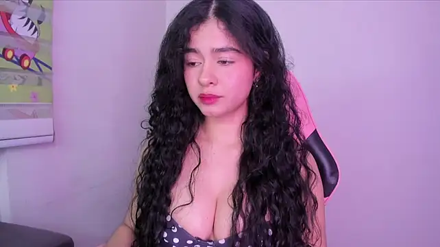 Arianna_Jannes Adlı Modelin Canlı XXX Sohbeti