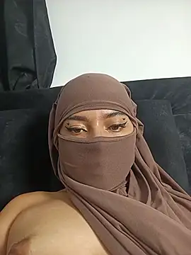 Samira_1 Adlı Modelin Canlı XXX Sohbeti