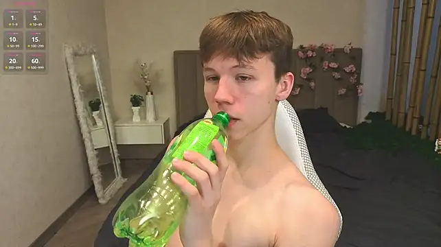 cuMte_boy – Naživo XXX chat
